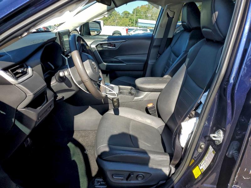 Фото 7 - TOYOTA RAV4