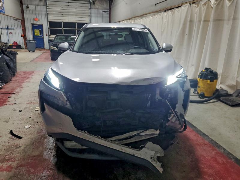 Фото 5 - NISSAN ROGUE