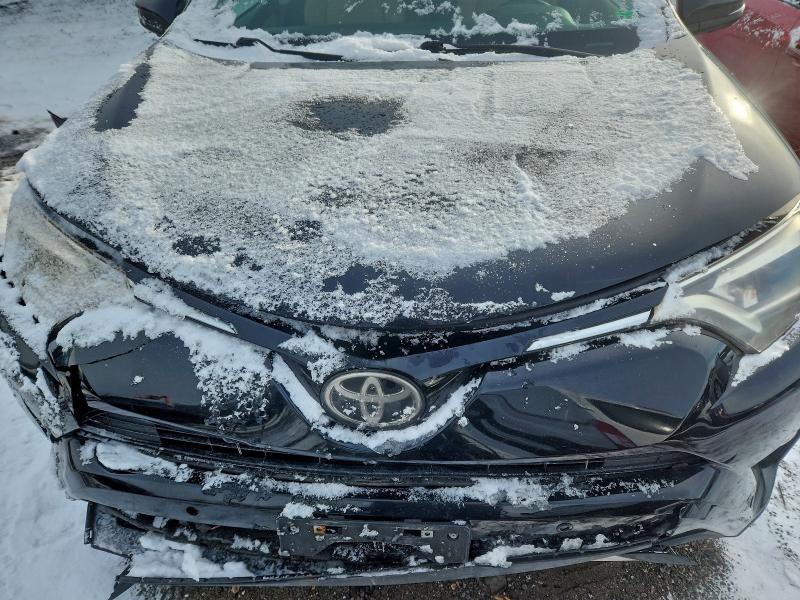 Фото 12 - TOYOTA RAV4