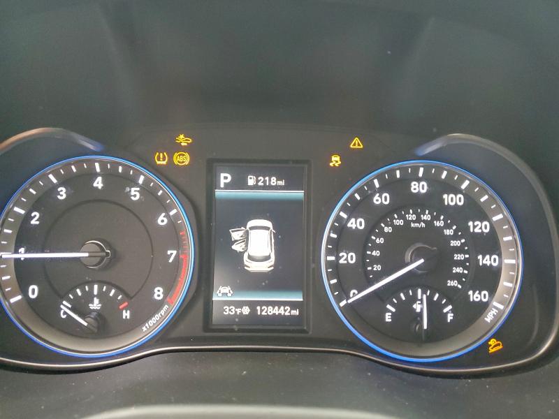 Фото 9 - HYUNDAI KONA