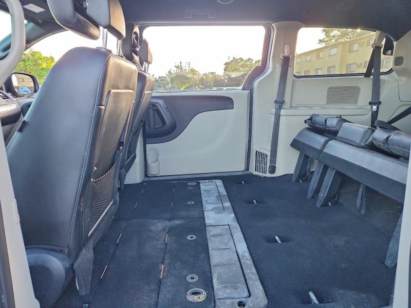 Фото 11 - DODGE CARAVAN