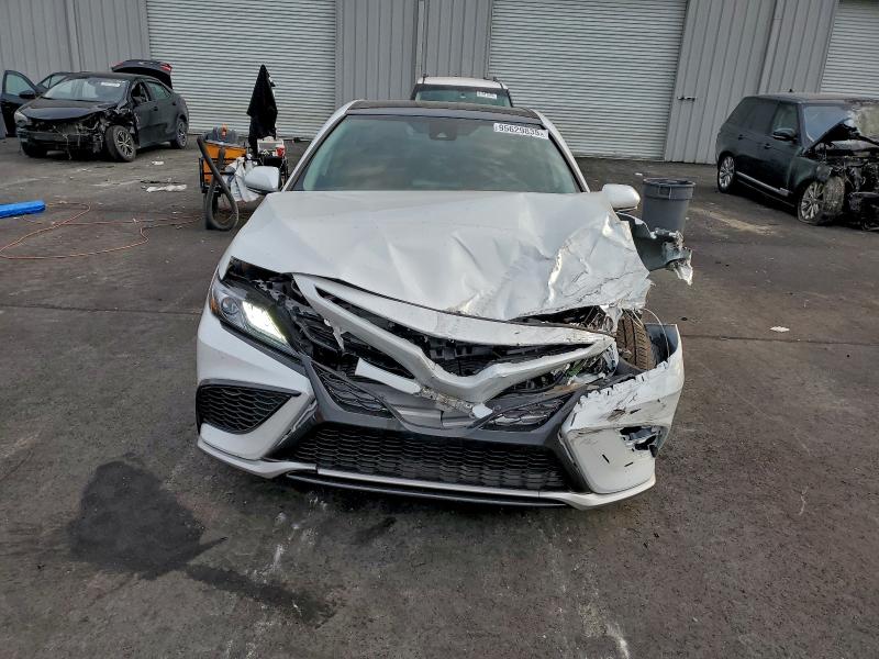 Фото 5 - TOYOTA CAMRY