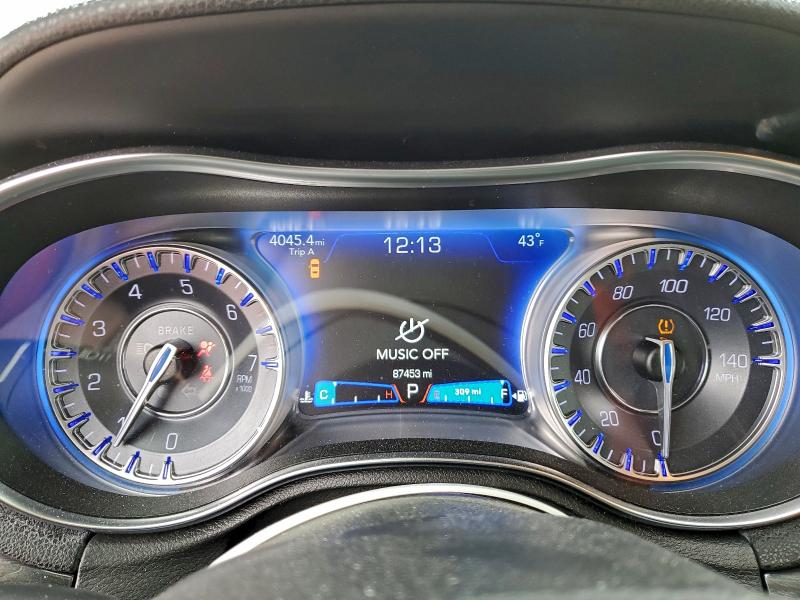 Фото 9 - CHRYSLER 300