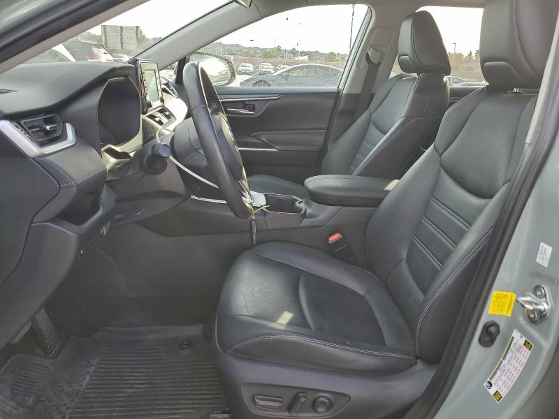 Фото 7 - TOYOTA RAV4