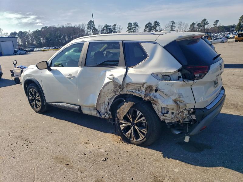 Фото 2 - NISSAN ROGUE