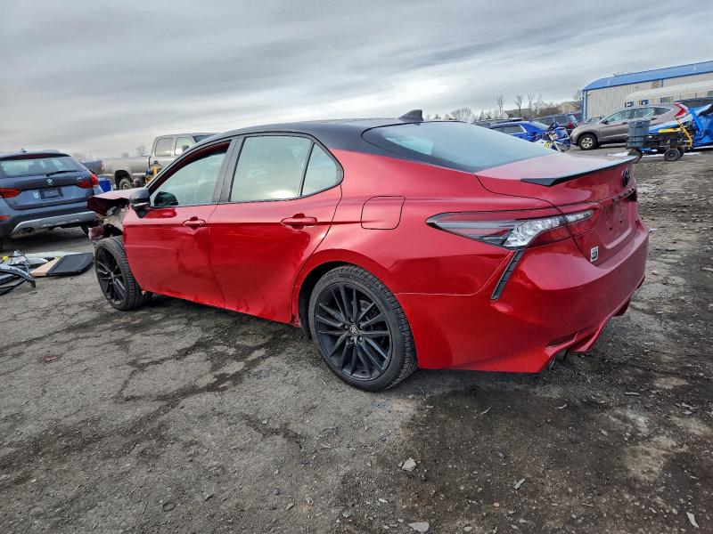 Фото 2 - TOYOTA CAMRY