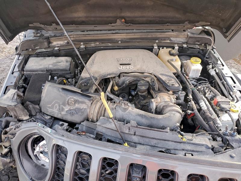 Фото 11 - JEEP GLADIATOR