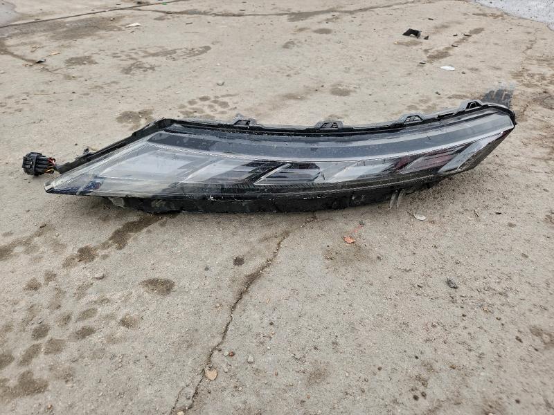 Фото 13 - MITSUBISHI OUTLANDER