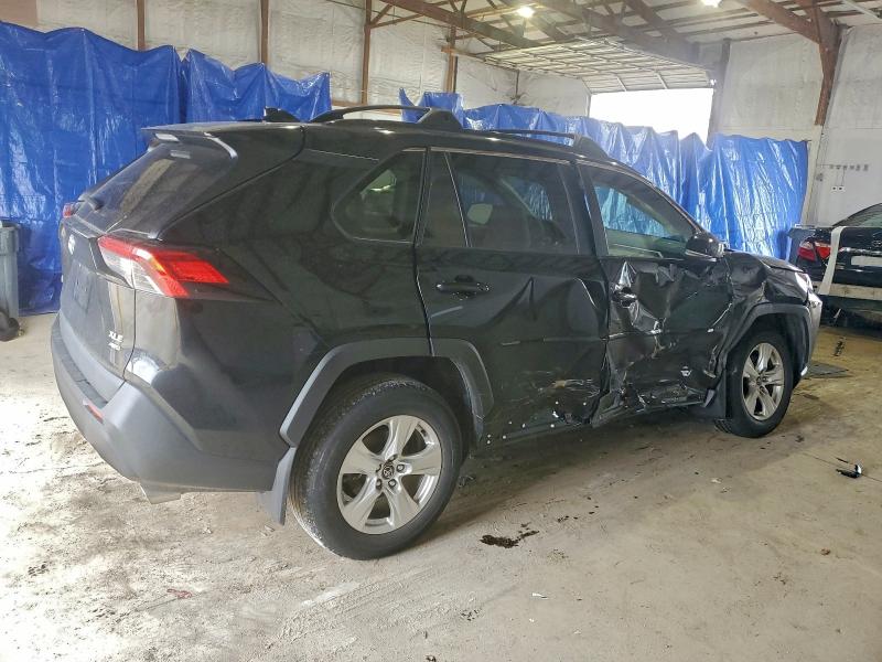 Фото 3 - TOYOTA RAV4