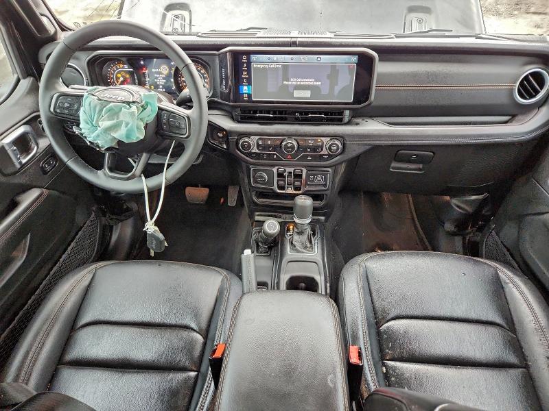 Фото 8 - JEEP GLADIATOR