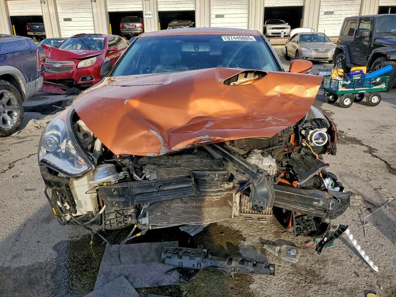 Фото 5 - HYUNDAI VELOSTER