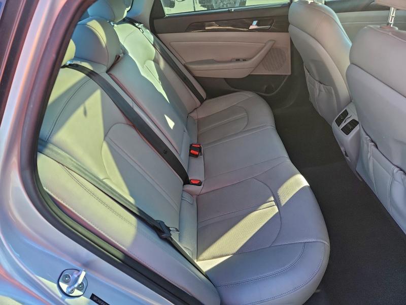 Фото 10 - HYUNDAI SONATA