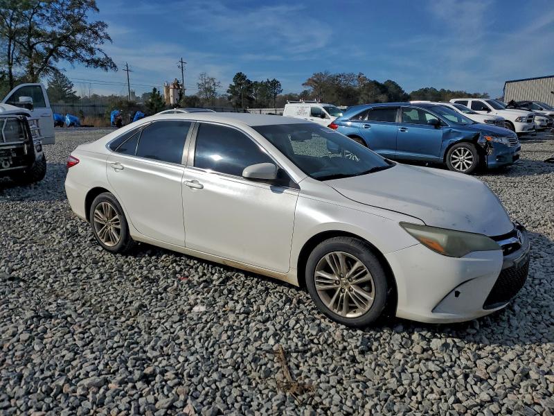 Фото 4 - TOYOTA CAMRY