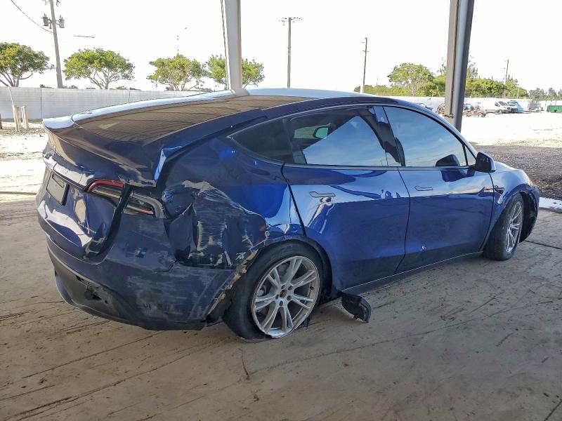 Фото 3 - TESLA MODEL Y