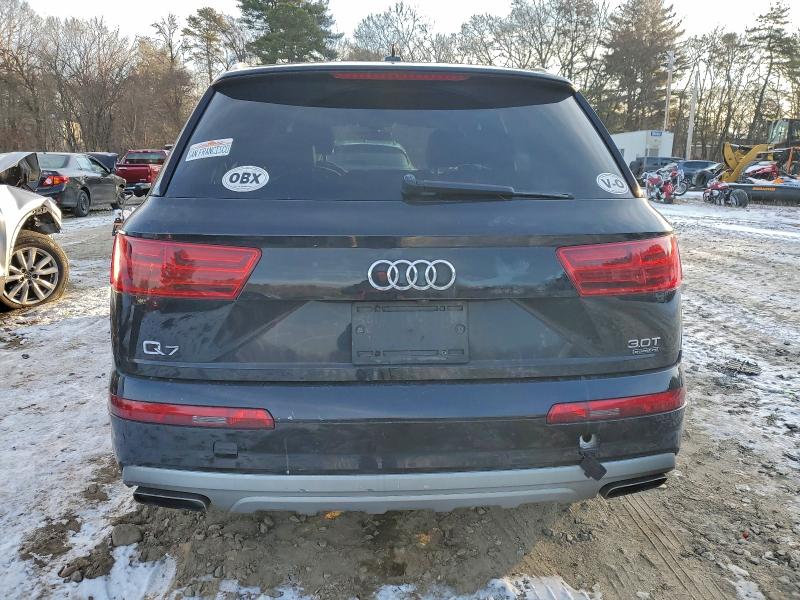 Фото 6 - AUDI Q7