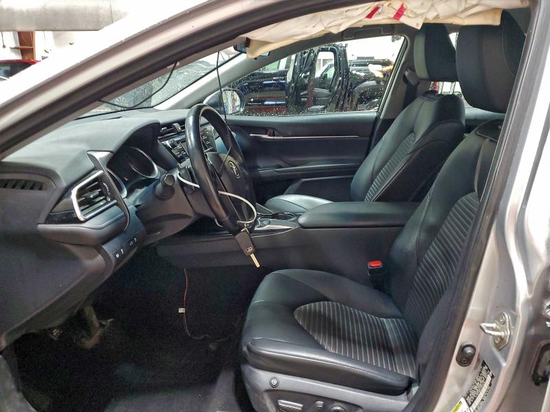 Фото 7 - TOYOTA CAMRY