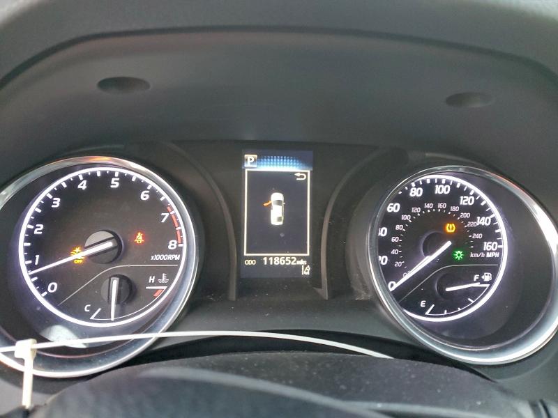 Фото 9 - TOYOTA CAMRY