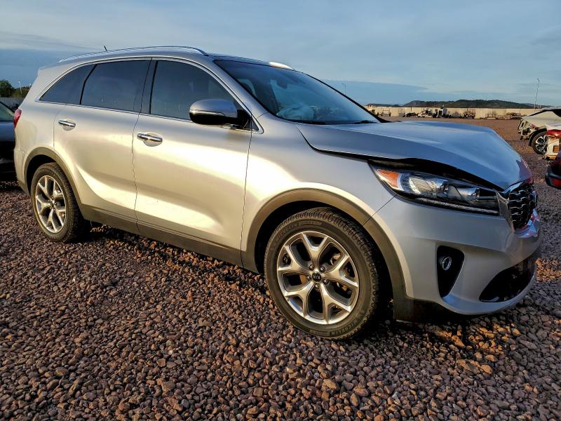 Фото 4 - KIA SORENTO
