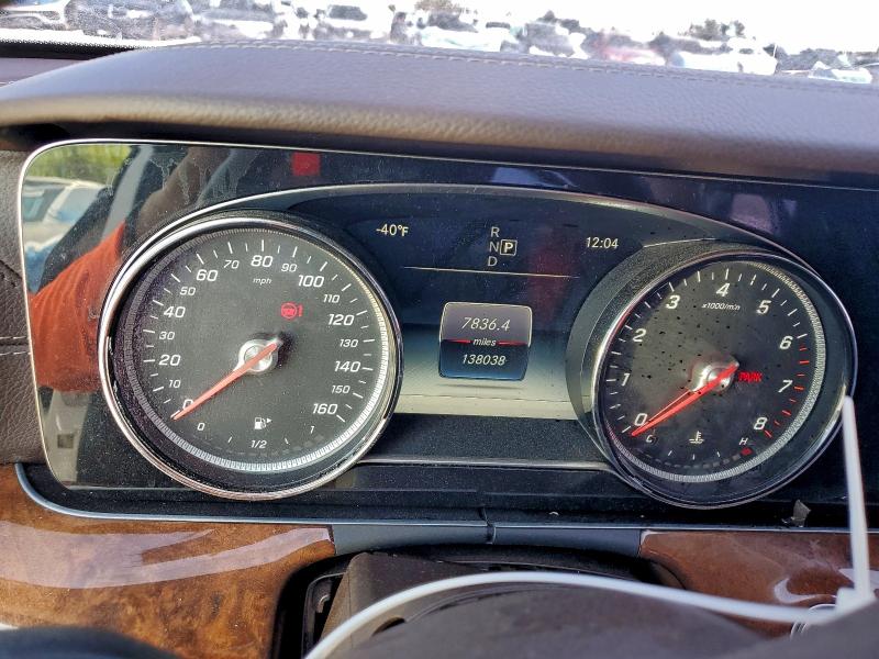 Фото 9 - MERCEDES-BENZ E-CLASS