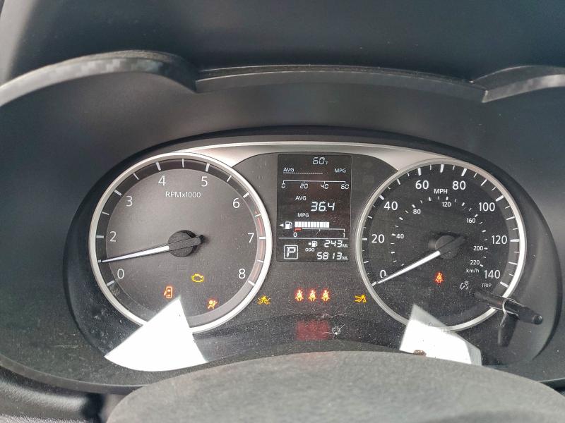 Фото 9 - NISSAN VERSA