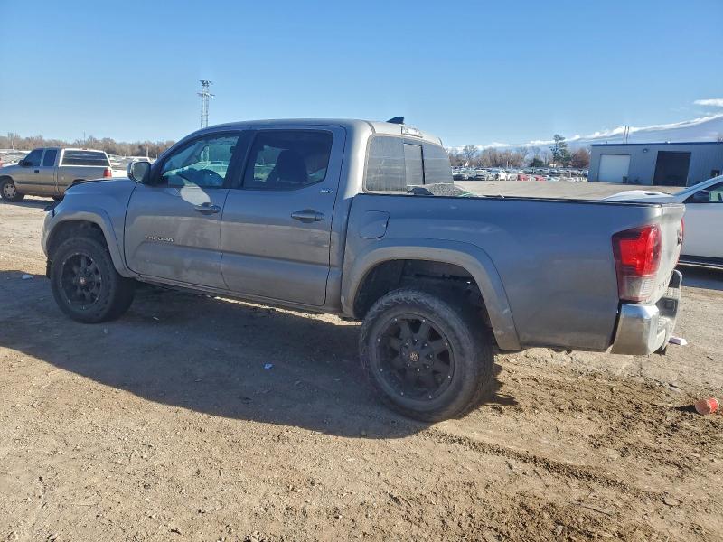 Фото 2 - TOYOTA TACOMA