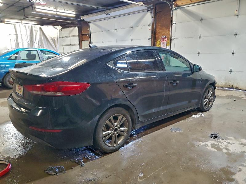 Фото 3 - HYUNDAI ELANTRA