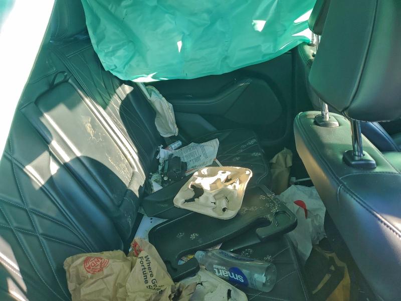 Фото 10 - FORD MUSTANG