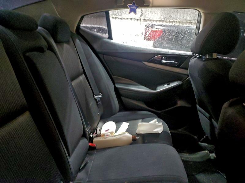 Фото 10 - NISSAN MAXIMA