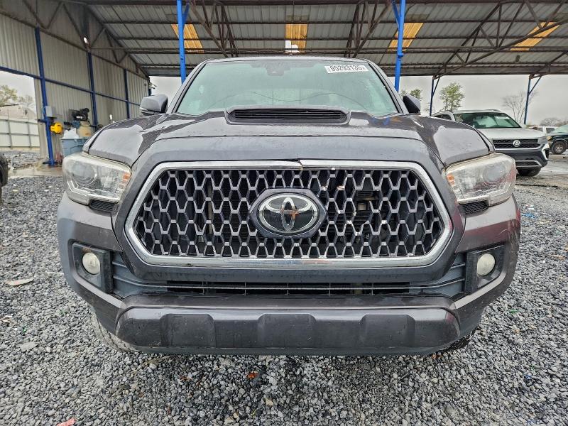 Фото 5 - TOYOTA TACOMA