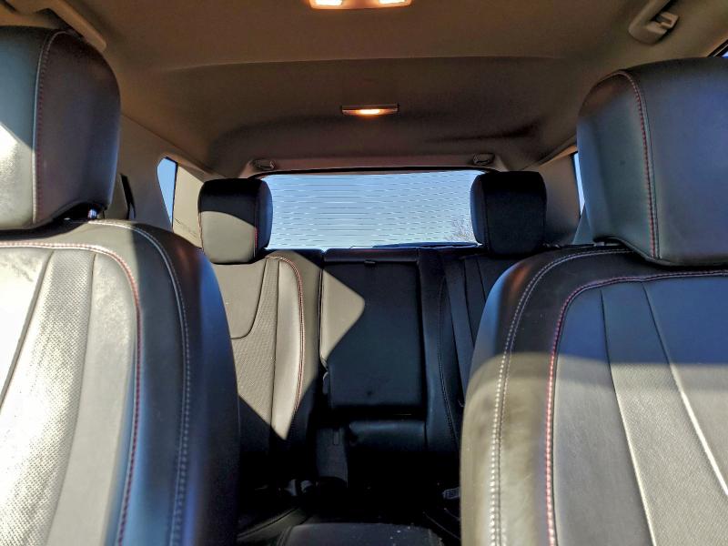 Фото 10 - CHEVROLET EQUINOX