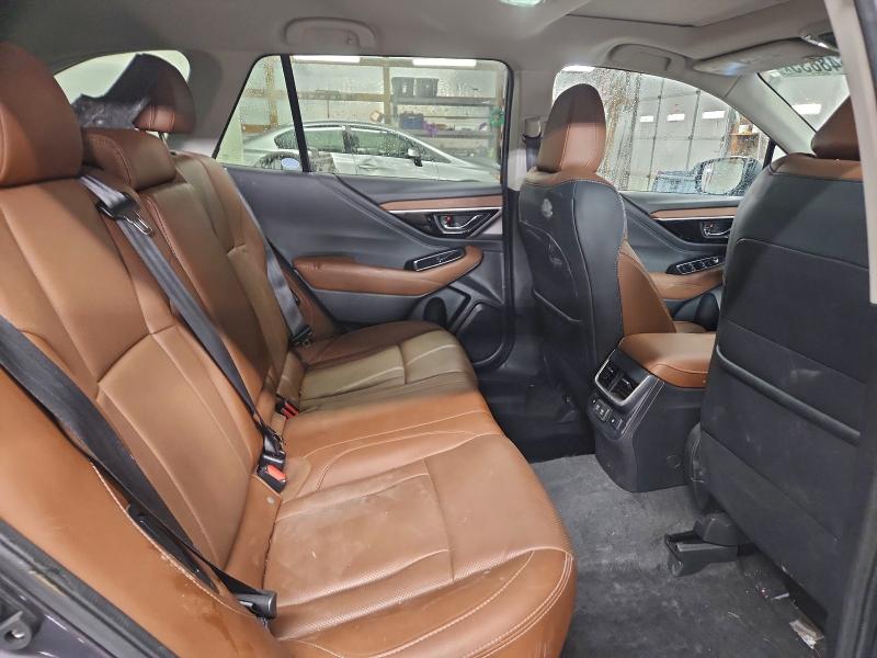 Фото 11 - SUBARU OUTBACK