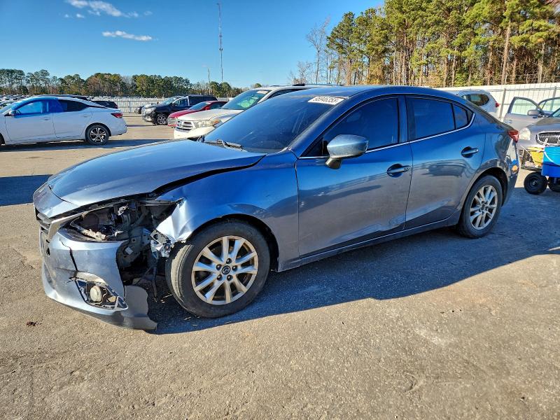 Фото 1 - MAZDA 3