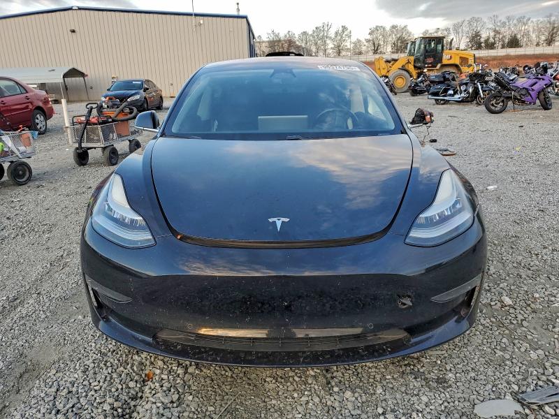 Фото 5 - TESLA MODEL 3