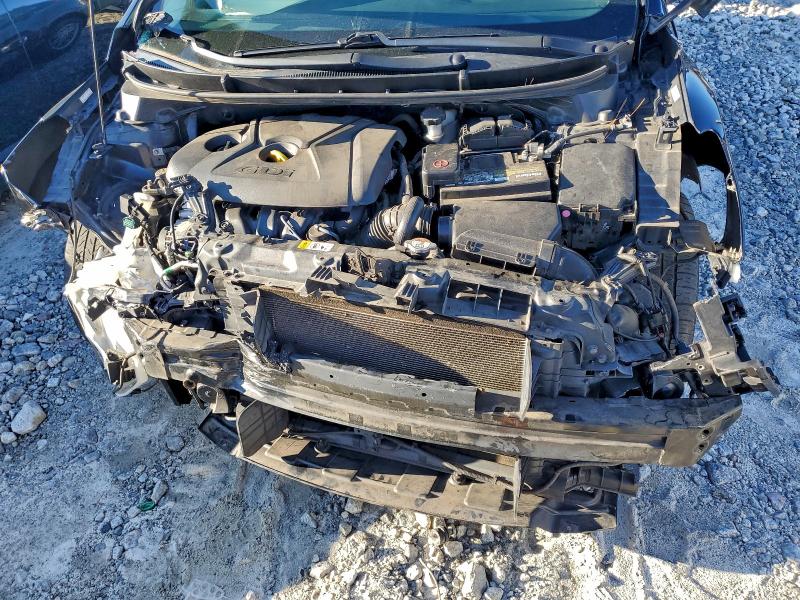 Фото 11 - HYUNDAI ELANTRA