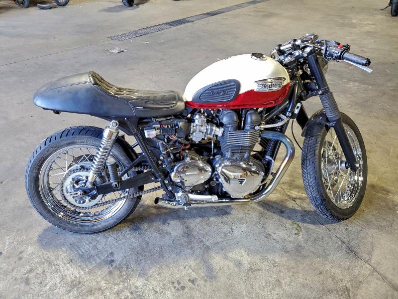 TRIUMPH BONNEVILLE 2012