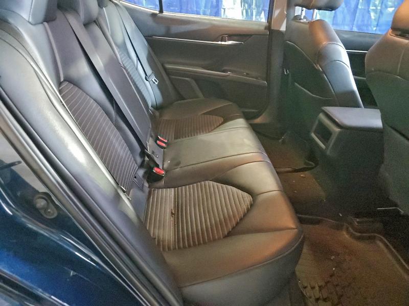 Фото 10 - TOYOTA CAMRY