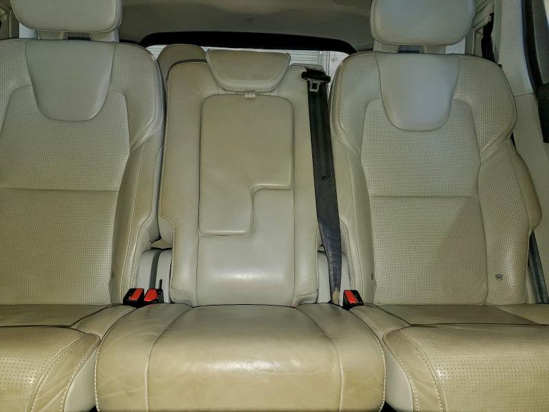 Фото 10 - VOLVO XC90