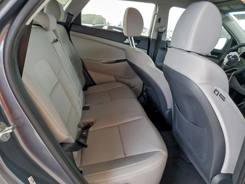 Фото 10 - HYUNDAI TUCSON