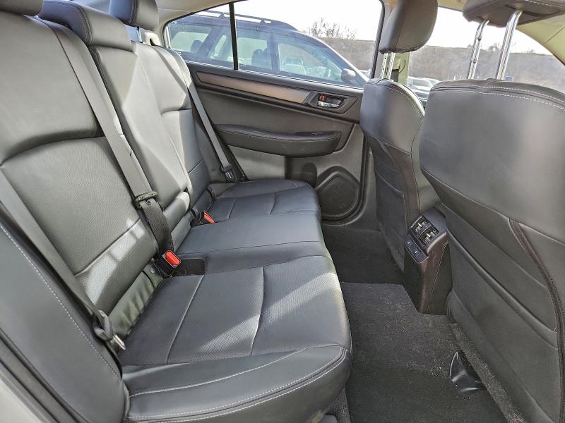 Фото 10 - SUBARU LEGACY