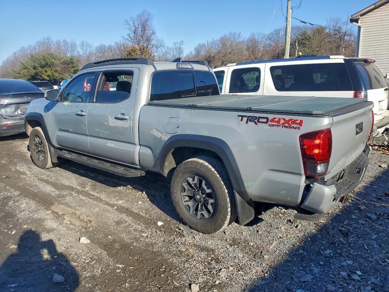 Фото 2 - TOYOTA TACOMA