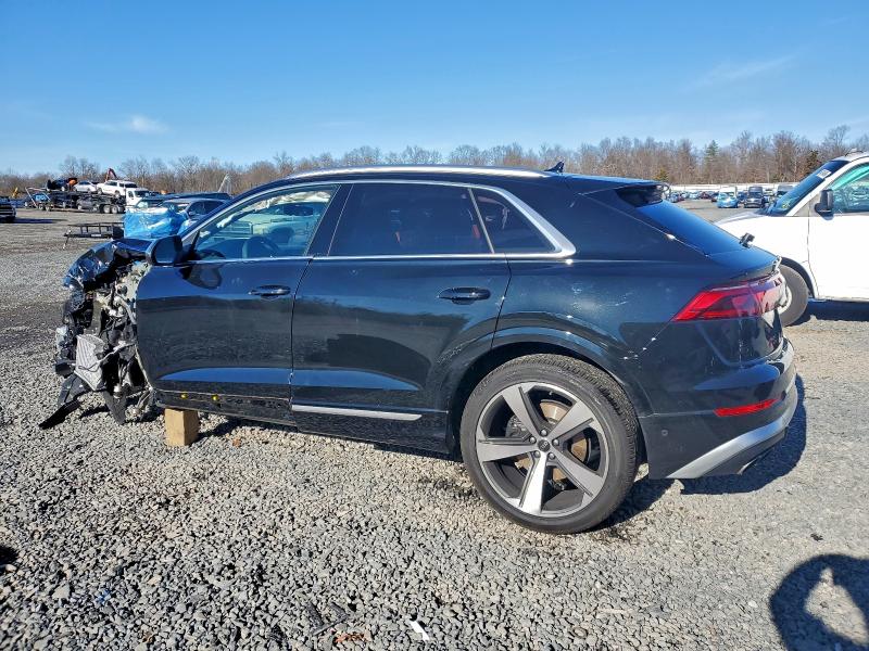 Фото 2 - AUDI SQ8