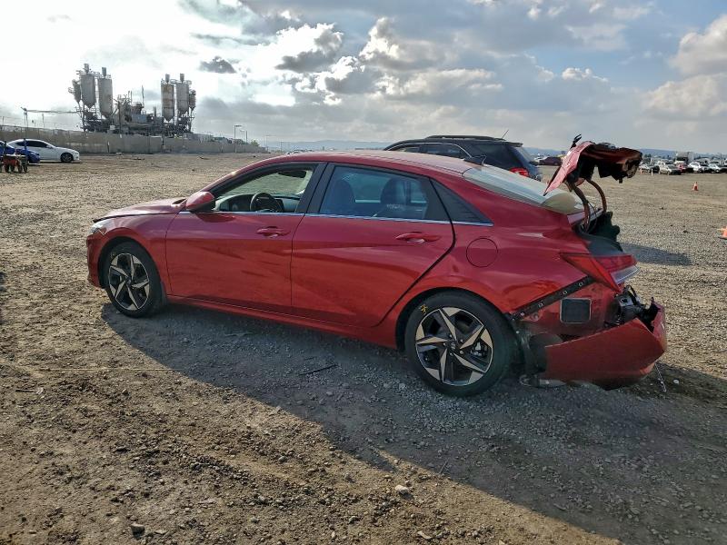 Фото 2 - HYUNDAI ELANTRA