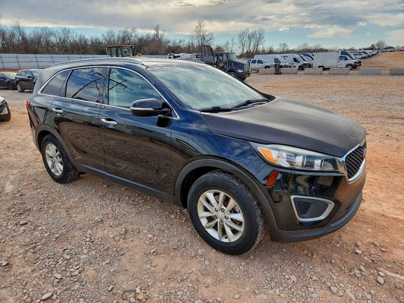 Фото 4 - KIA SORENTO