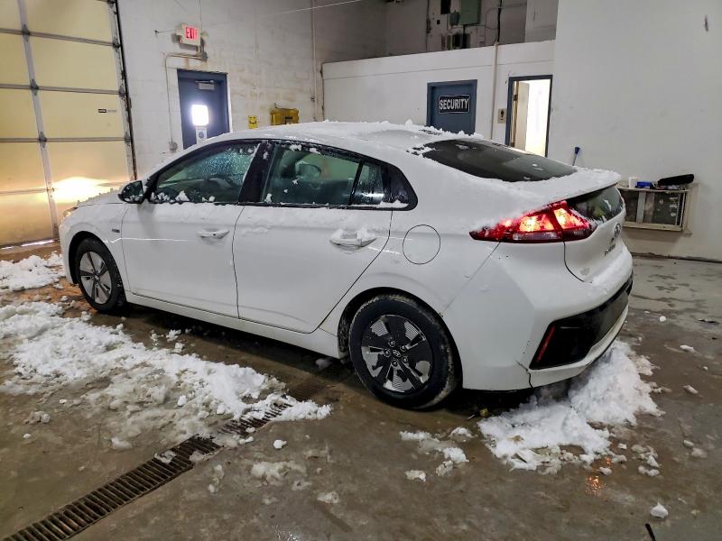 Фото 2 - HYUNDAI IONIQ