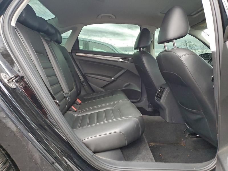 Фото 10 - VOLKSWAGEN PASSAT