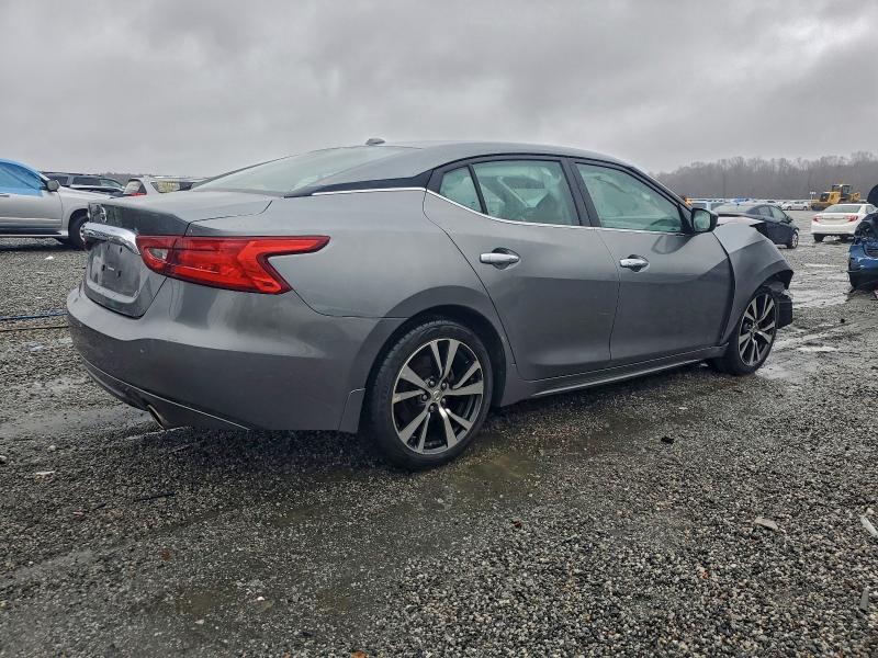 Фото 3 - NISSAN MAXIMA