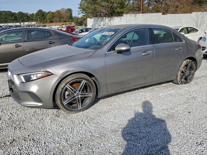 MERCEDES-BENZ A-CLASS 2019 VIN WDD3G4EB1KW020029