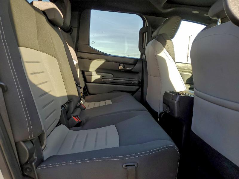 Фото 10 - TOYOTA TACOMA