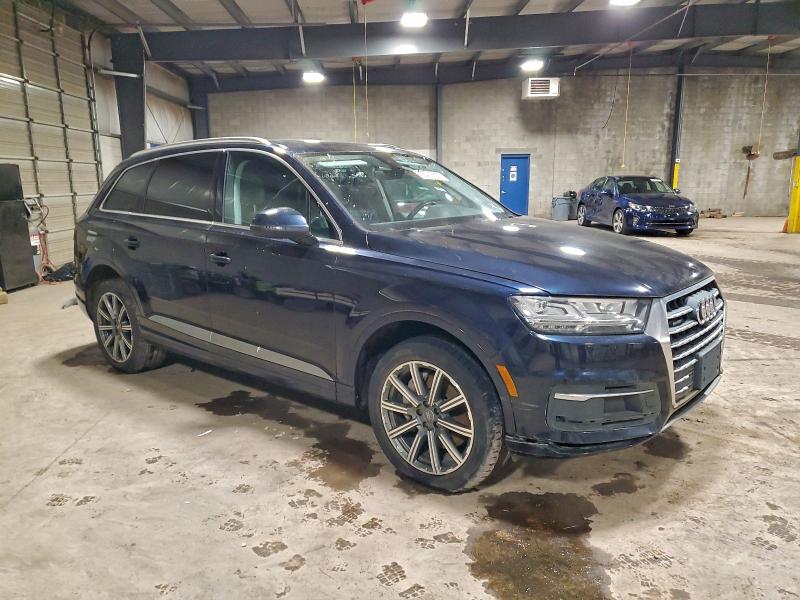 Фото 4 - AUDI Q7