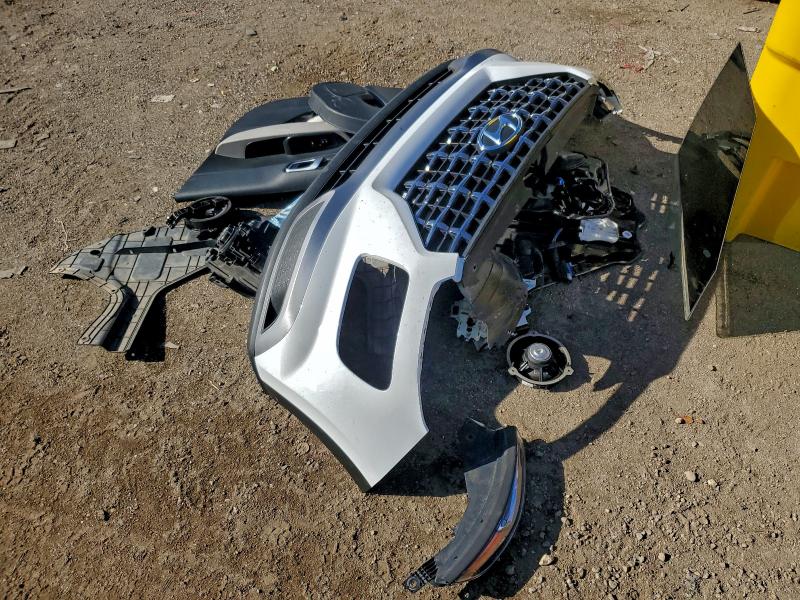 Фото 12 - HYUNDAI VENUE